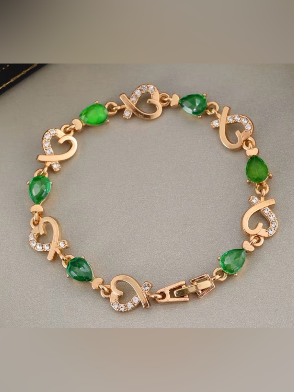 Heart Link Bracelet with Emerald Green Stones